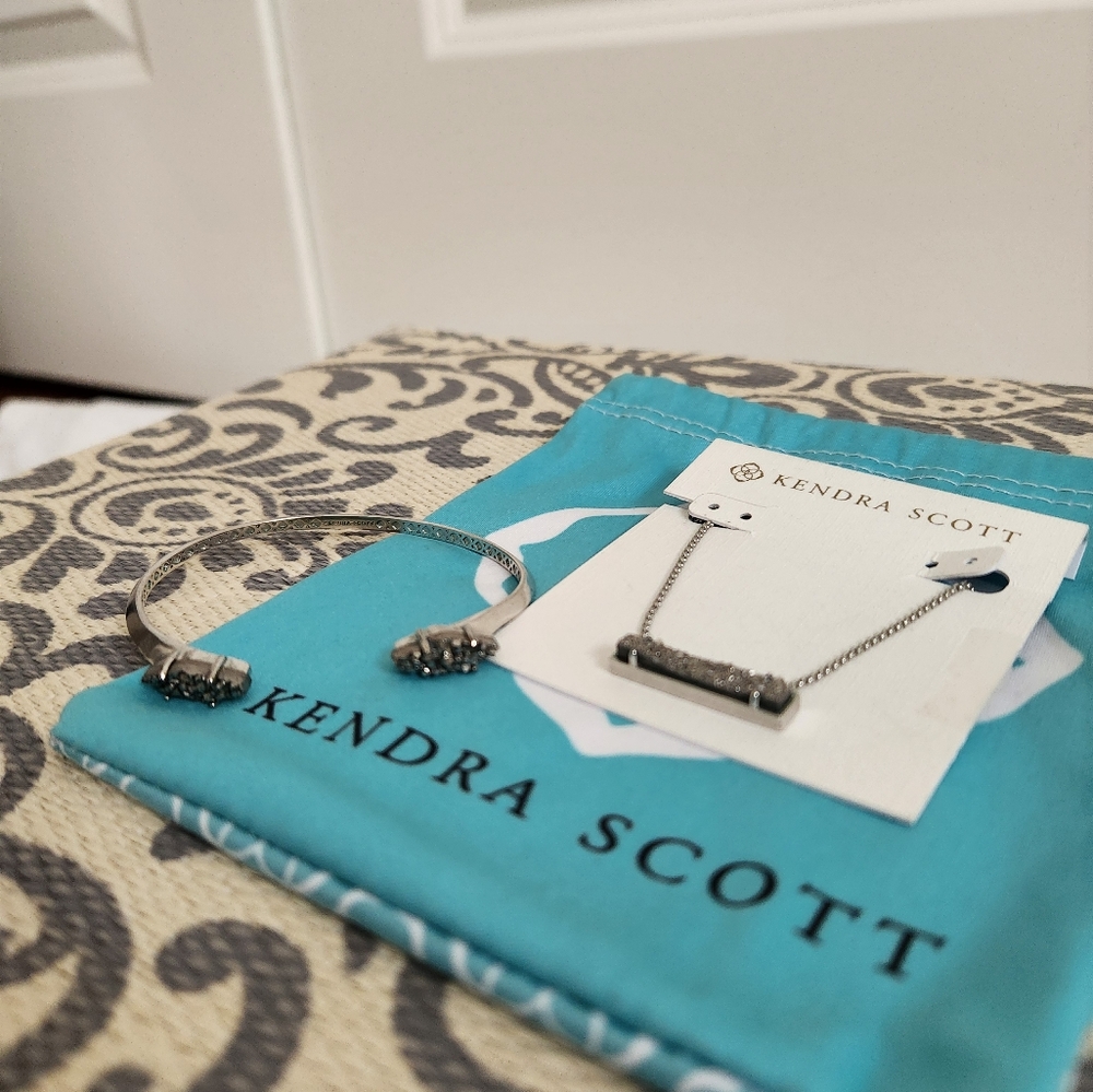 SOLD Kendra Scott Silver Leanor Bar Platinum Drusy Quartz Necklace and B… - Picture 3 of 6